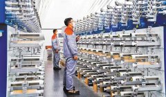 <b>通过薄型化取功能性研</b>
